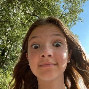 Meet your Posher, Lucy